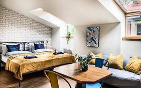 Cozy Apartment With Ac For Couples - Old Town